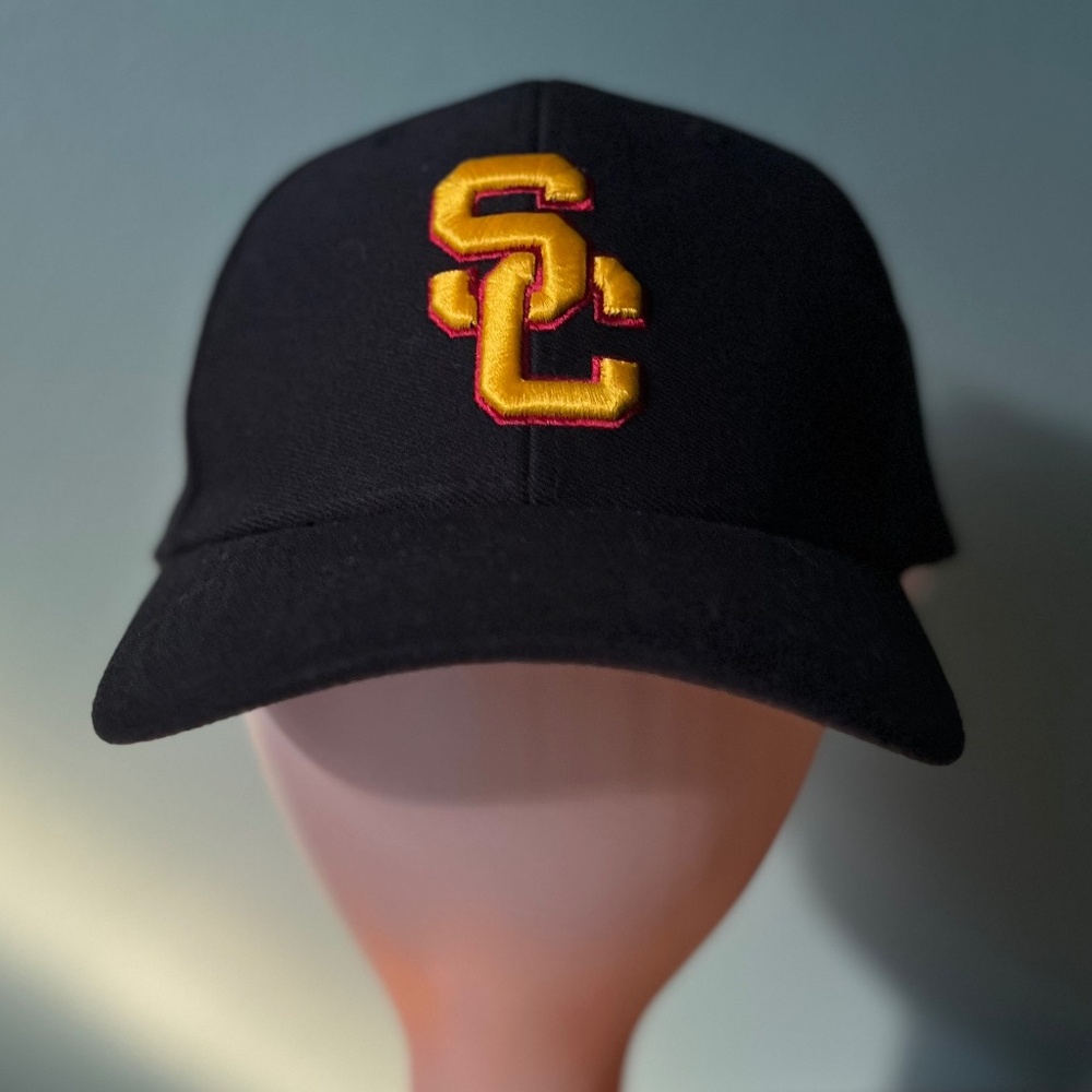 USC Team Trojan Black Baseball Cap  Mens Size L-XL  NWOT